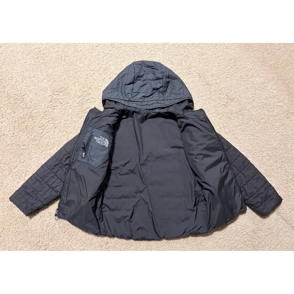 The North Face Kids' Boys Reversible Perrito Hooded Jacket, XS (6) Black/Gray - Picture 9 of 16